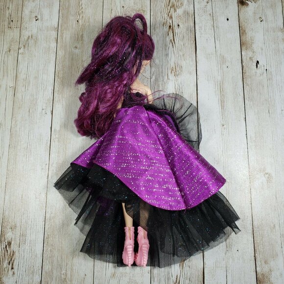 Monster High Ever After Raven Queen Thronecoming Doll Mattel No Hands - Picture 4 of 8